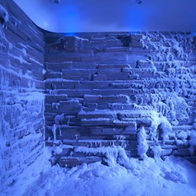 Snow-room-2.jpg